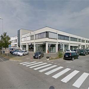 Negozio In Vendita a Reggio nell'Emilia