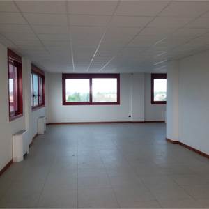 Office for Sale in Reggio nell'Emilia