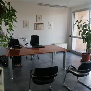 Ufficio In Vendita a Reggio nell'Emilia