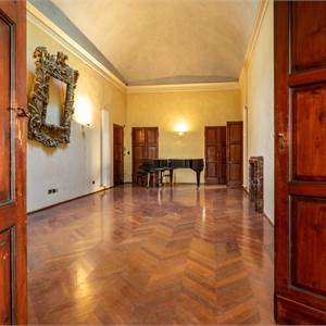 3+ bedroom apartment for Rent in Reggio nell'Emilia