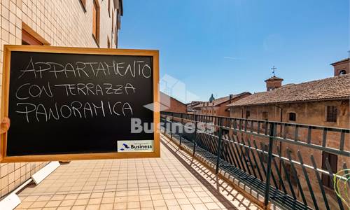 IMMOBILE CON 50 MQ DI TERRAZZA PANORAMICA IN PIENO CENTRO