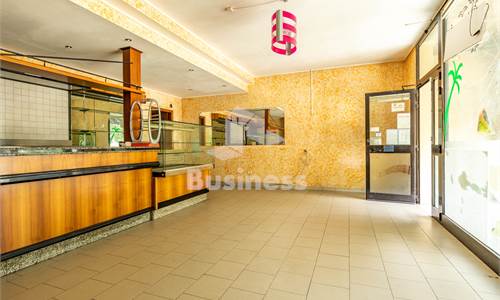Negozio 97 mq fronte strada su Via Emilia – Ideale Bar/Ristorante